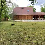 Sejour Familial Avec Piscine Privee Et Grand Jardin A Espech - Fr-1-828-1 別荘 Cazoules