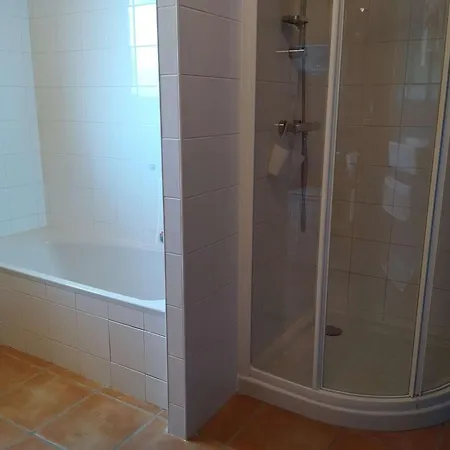 Sejour Familial Avec Piscine Privee Et Grand Jardin A Espech - Fr-1-828-1 *